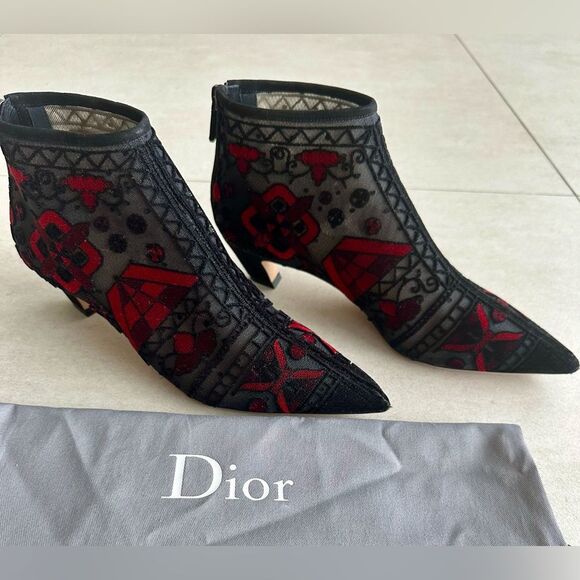 Dior RARE  Dioreve Embroidered Velvet Ankle Booties in Black/ Red size 38.5 - Picture 1 of 10